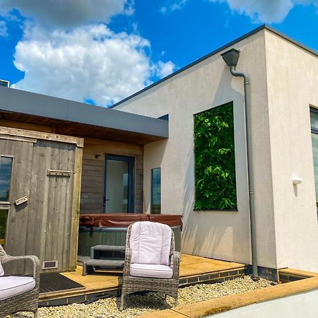 The Retreat, Sauna & Hot Tub, Charming & Cosy Gem Blandford Forum Luaran gambar